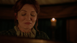 extant_GameOfThrones_2x04-GardenOfBones_2582