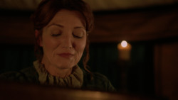 extant_GameOfThrones_2x04-GardenOfBones_2585