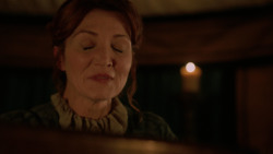 extant_GameOfThrones_2x04-GardenOfBones_2586