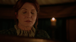 extant_GameOfThrones_2x04-GardenOfBones_2593