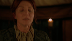 extant_GameOfThrones_2x04-GardenOfBones_2596