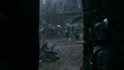 extant_GameOfThrones_2x04-GardenOfBones_2634