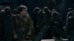 extant_GameOfThrones_2x04-GardenOfBones_2667