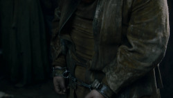 extant_GameOfThrones_2x04-GardenOfBones_2742