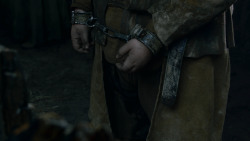 extant_GameOfThrones_2x04-GardenOfBones_2749