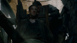 extant_GameOfThrones_2x04-GardenOfBones_2758
