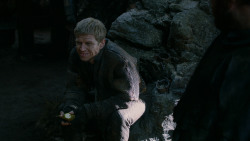 extant_GameOfThrones_2x04-GardenOfBones_2775