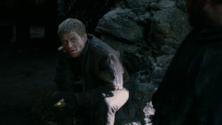 extant_GameOfThrones_2x04-GardenOfBones_2777