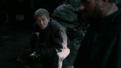 extant_GameOfThrones_2x04-GardenOfBones_2779