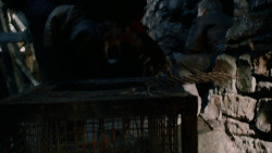 extant_GameOfThrones_2x04-GardenOfBones_2794