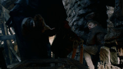 extant_GameOfThrones_2x04-GardenOfBones_2797