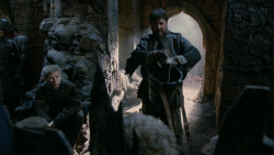 extant_GameOfThrones_2x04-GardenOfBones_2800