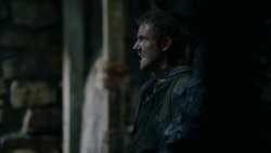 extant_GameOfThrones_2x04-GardenOfBones_2802