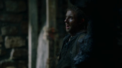 extant_GameOfThrones_2x04-GardenOfBones_2806