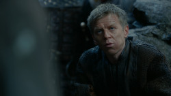extant_GameOfThrones_2x04-GardenOfBones_2809