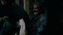 extant_GameOfThrones_2x04-GardenOfBones_2818