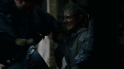 extant_GameOfThrones_2x04-GardenOfBones_2819