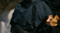 extant_GameOfThrones_2x04-GardenOfBones_2839