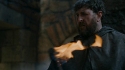 extant_GameOfThrones_2x04-GardenOfBones_2840
