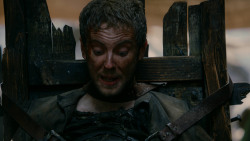 extant_GameOfThrones_2x04-GardenOfBones_2851