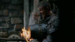 extant_GameOfThrones_2x04-GardenOfBones_2859