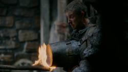 extant_GameOfThrones_2x04-GardenOfBones_2862