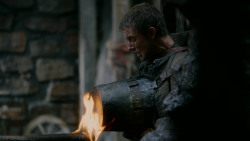 extant_GameOfThrones_2x04-GardenOfBones_2866