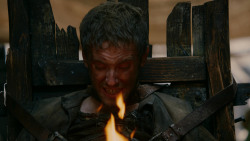 extant_GameOfThrones_2x04-GardenOfBones_2867