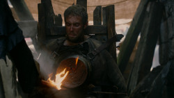 extant_GameOfThrones_2x04-GardenOfBones_2878