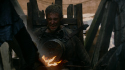 extant_GameOfThrones_2x04-GardenOfBones_2879