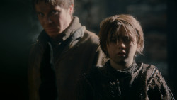 extant_GameOfThrones_2x04-GardenOfBones_2882