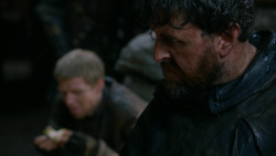 extant_GameOfThrones_2x04-GardenOfBones_2887
