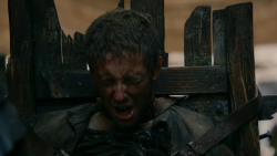 extant_GameOfThrones_2x04-GardenOfBones_2889