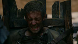 extant_GameOfThrones_2x04-GardenOfBones_2891
