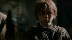 extant_GameOfThrones_2x04-GardenOfBones_2896