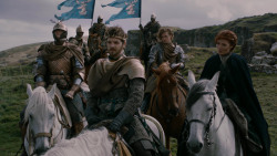 extant_GameOfThrones_2x04-GardenOfBones_2973
