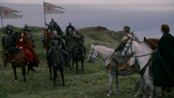 extant_GameOfThrones_2x04-GardenOfBones_3023