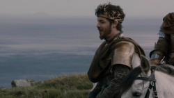 extant_GameOfThrones_2x04-GardenOfBones_3046
