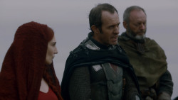 extant_GameOfThrones_2x04-GardenOfBones_3112