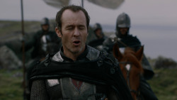 extant_GameOfThrones_2x04-GardenOfBones_3123