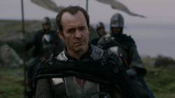 extant_GameOfThrones_2x04-GardenOfBones_3152