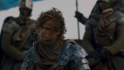 extant_GameOfThrones_2x04-GardenOfBones_3159