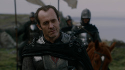 extant_GameOfThrones_2x04-GardenOfBones_3168