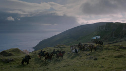extant_GameOfThrones_2x04-GardenOfBones_3175