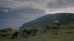 extant_GameOfThrones_2x04-GardenOfBones_3178