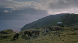 extant_GameOfThrones_2x04-GardenOfBones_3182