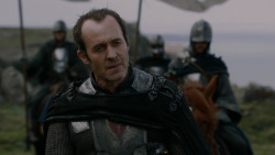 extant_GameOfThrones_2x04-GardenOfBones_3189