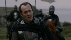 extant_GameOfThrones_2x04-GardenOfBones_3190