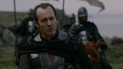 extant_GameOfThrones_2x04-GardenOfBones_3198