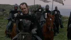 extant_GameOfThrones_2x04-GardenOfBones_3217